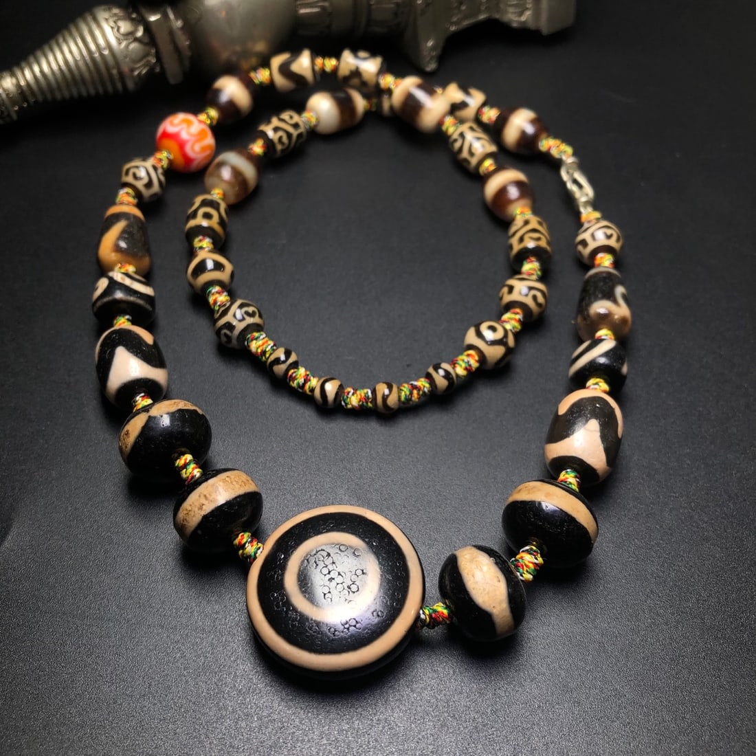 A Precious Dzi Bead Necklace (1 of 9)