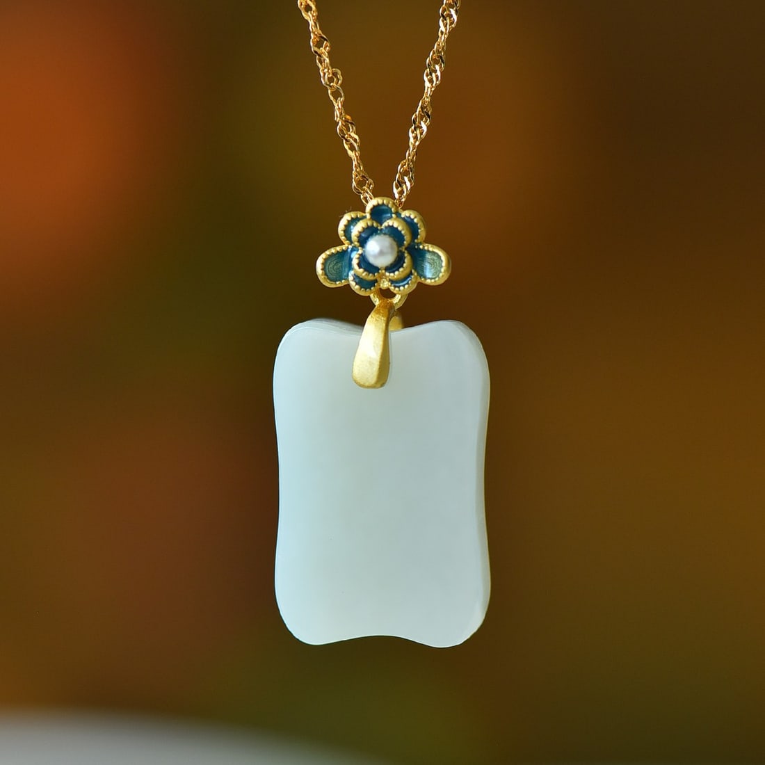 An Exquisite Sterling Silver-Gold Plated Inlaid White Jade Pendant (1 of 5)