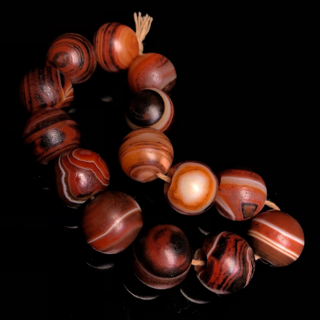A Precious Agate Bracelets - 3