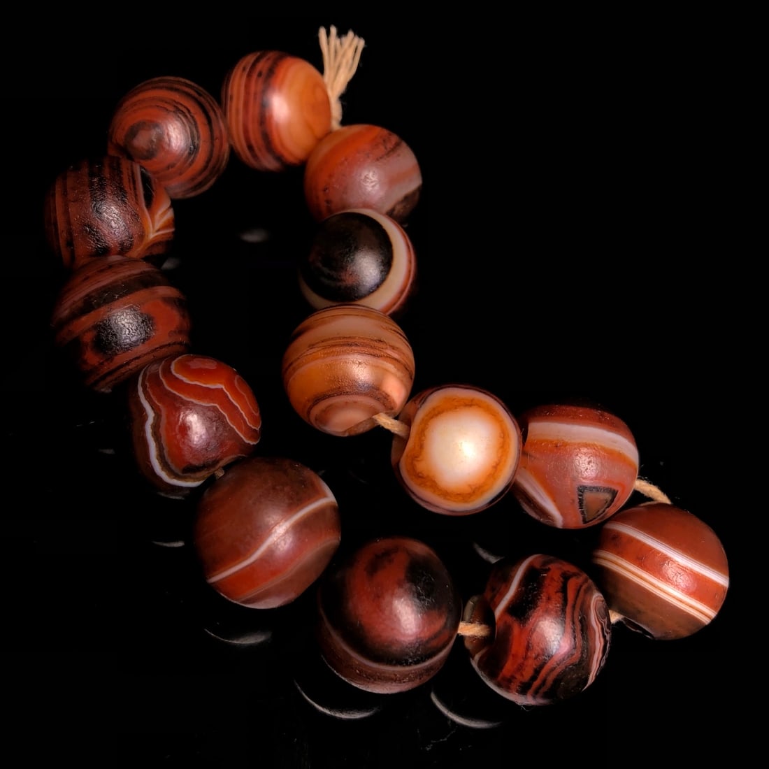 A Precious Agate Bracelets - 5