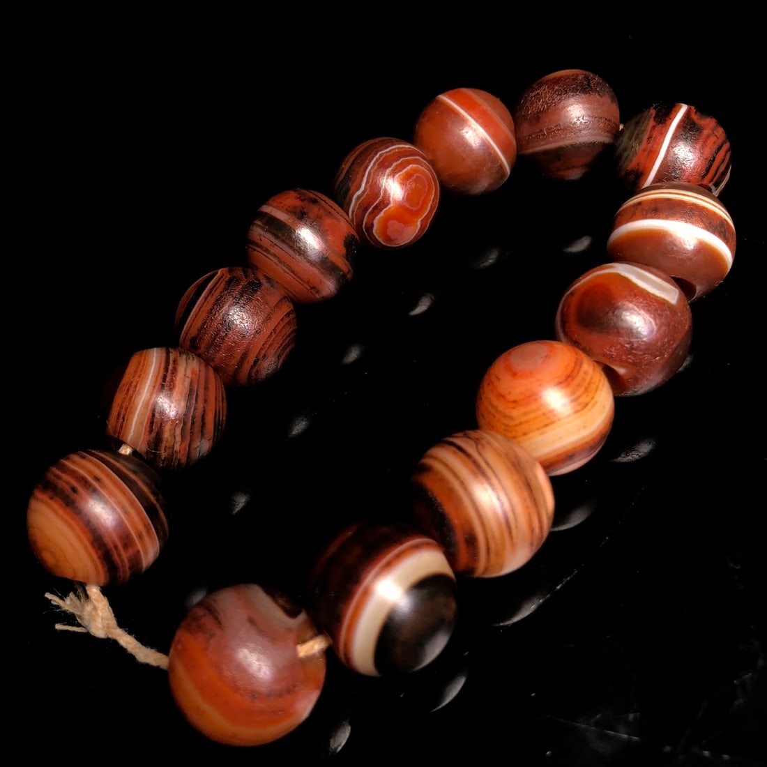 A Precious Agate Bracelets - 6