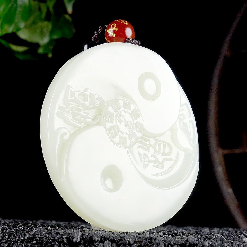 An Exquisite White Jade Trigram Pattern Pendant - 3