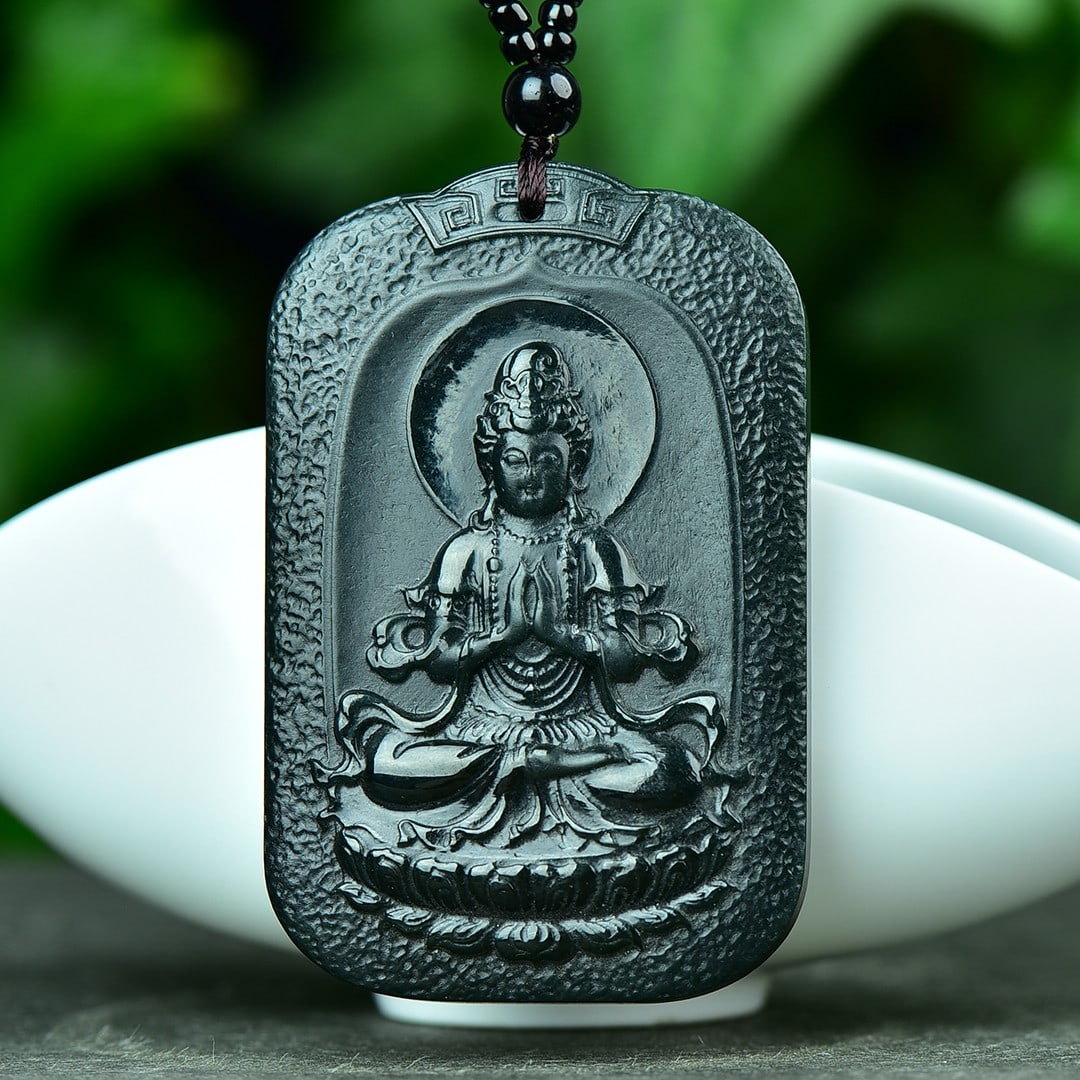 An Exquisite Sapphire Landscape and Avalokitesvara Pattern Pendant: An Exquisite Sapphire Landscape and Avalokitesvara Pattern Pendant,Size:1.7inx2.6in 寓意:吉祥 保平安 青玉山水观音像&
