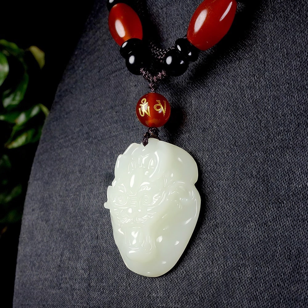 An Exquisite White Jade Dragon Pattern Pendant - 5