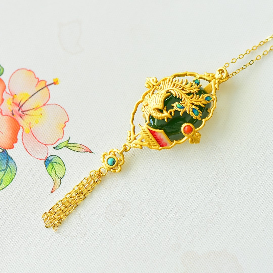 An Exquisite Sterling Silver-Gold Plated Inlaid Jasper Pendant: An Exquisite Sterling Silver-Gold Plated Inlaid Jasper Pendant,Size:0.5inx0.7in 纯银镀金镶碧玉吊坠