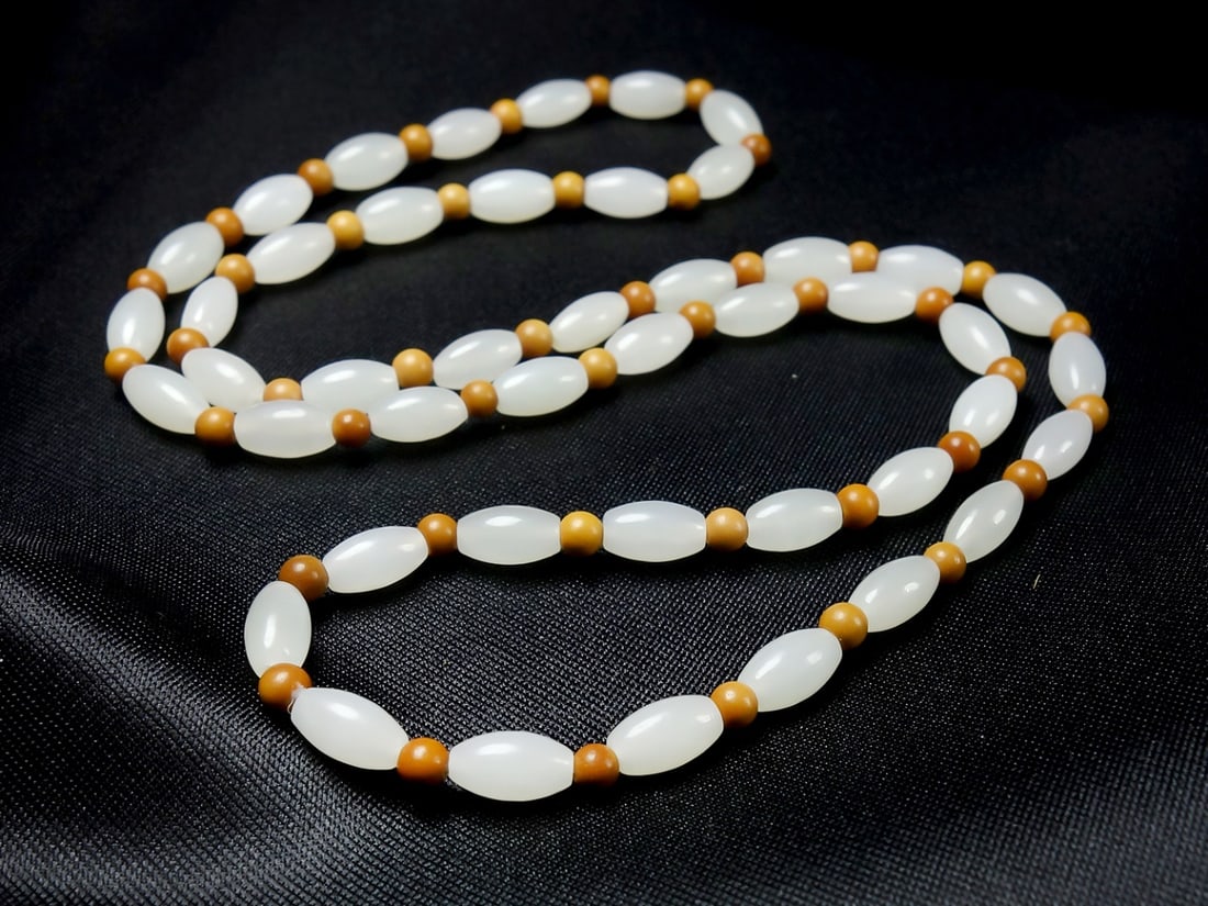 An Exquisite White Jade Bracelets - 3