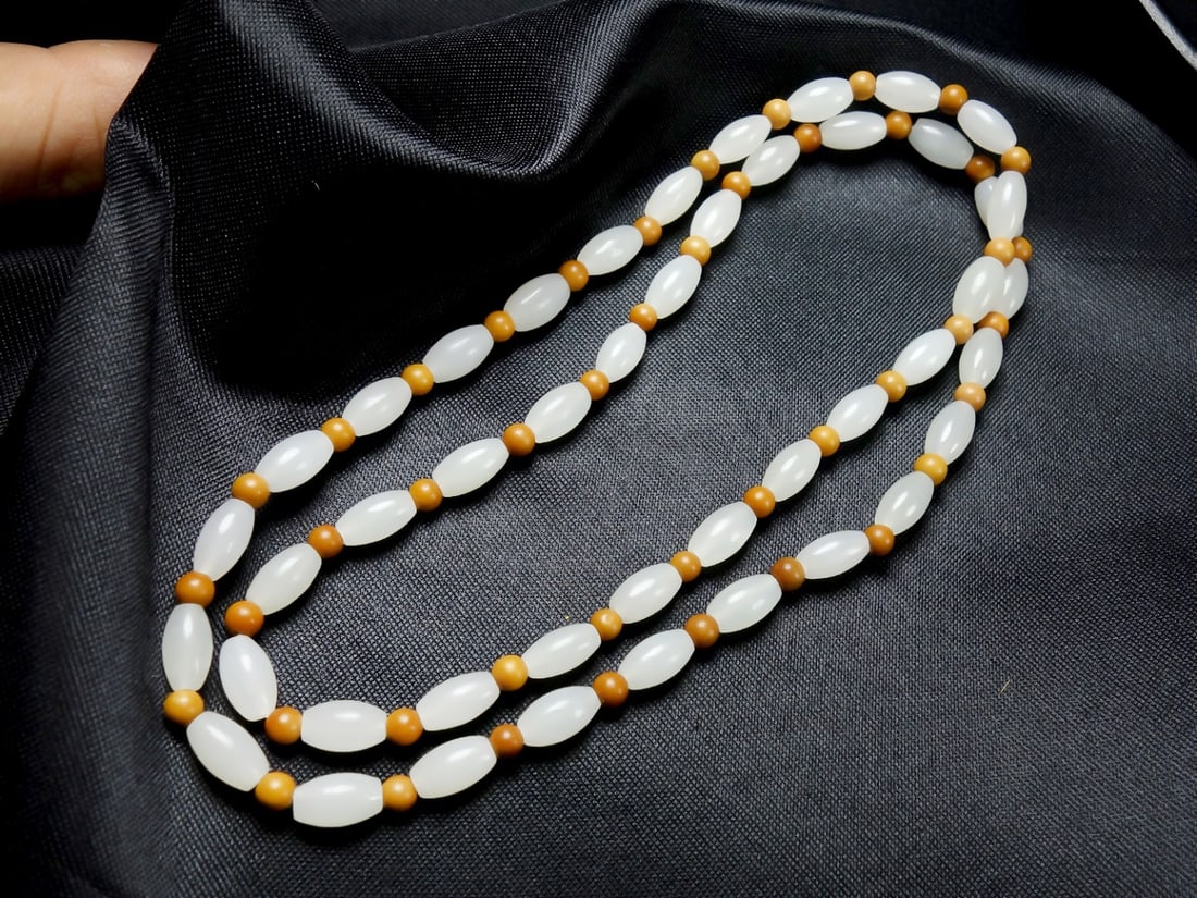 An Exquisite White Jade Bracelets - 5