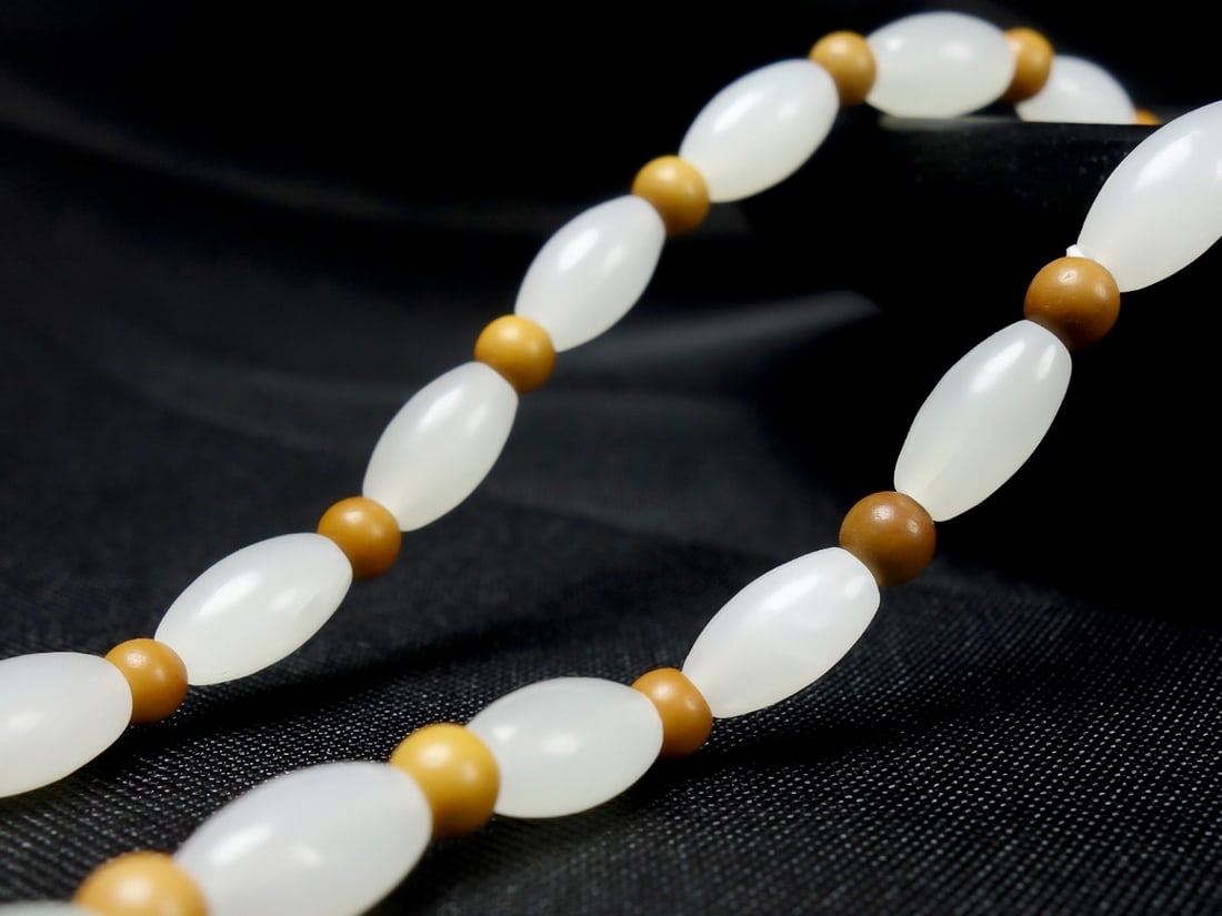 An Exquisite White Jade Bracelets - 6