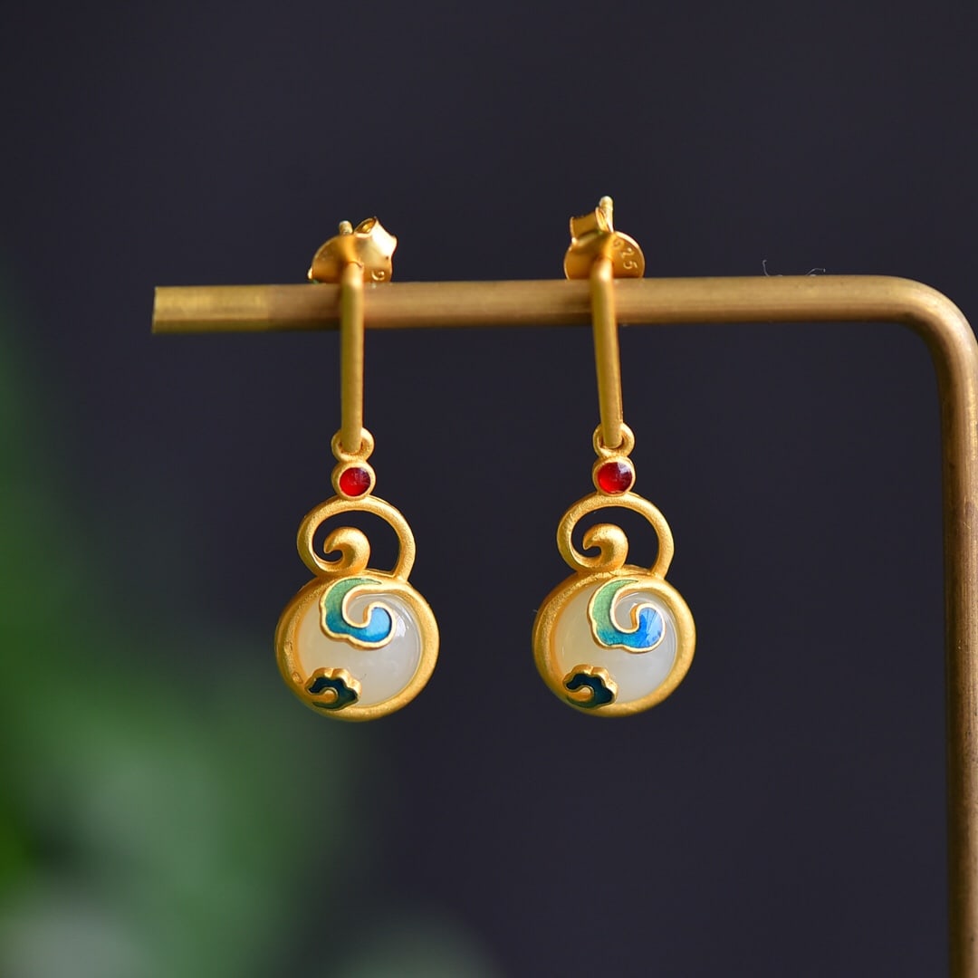 A Pair of Exquisite Sterling Silver-Gold Plated Inlaid White Jade Earrings: A Pair of Exquisite Sterling Silver-Gold Plated Inlaid White Jade Earrings 一对纯银镀金镶白玉耳环