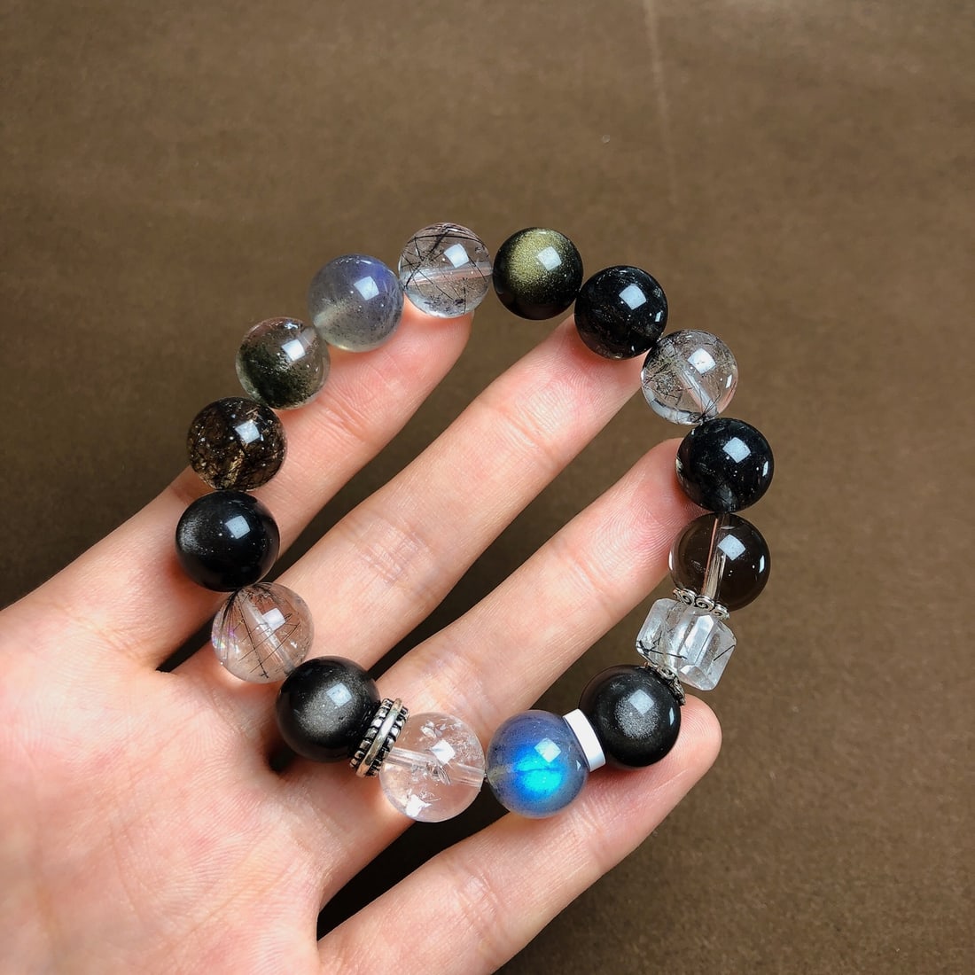 An Exquisite Crystal Silver Sheen Obsidian Bracelets: An Exquisite Crystal Silver Sheen Obsidian Bracelets,Size:0.5in,Weight:41.6g 水晶银曜石手串