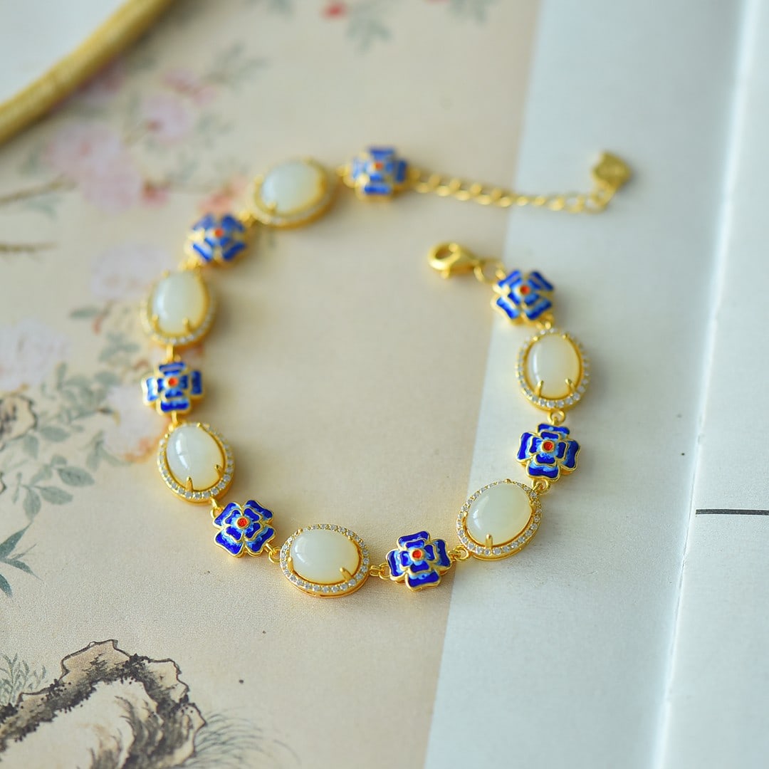 An Exquisite Sterling Silver-Gold Plated Inlaid White Jade Enamel Bracelet,Inlaid Diamond: An Exquisite Sterling Silver-Gold Plated Inlaid White Jade Enamel Bracelet,Inlaid Diamond,Size:0.3inx0.4in 