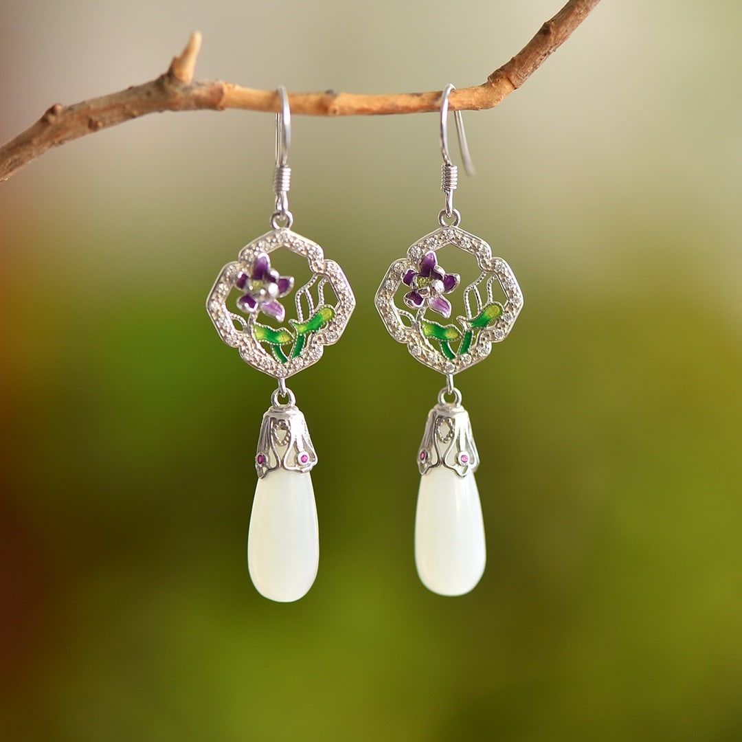 A Pair of Exquisite Sterling Silver Inlaid White Jade Enamel Earrings: A Pair of Exquisite Sterling Silver Inlaid White Jade Enamel Earrings, 一对纯银镶白玉珐琅耳环