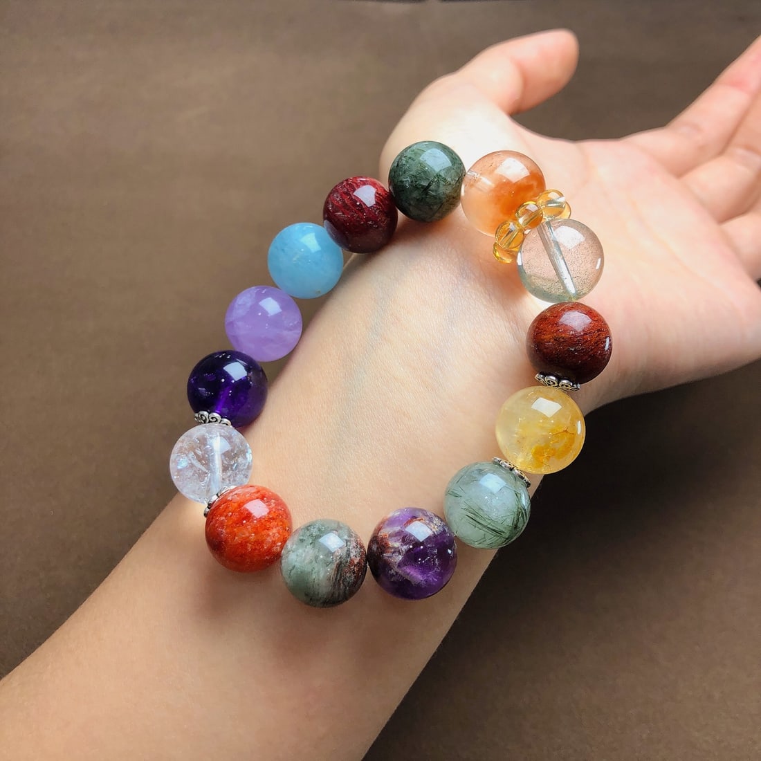 An Exquisite Multi-Gem Bracelets - 3