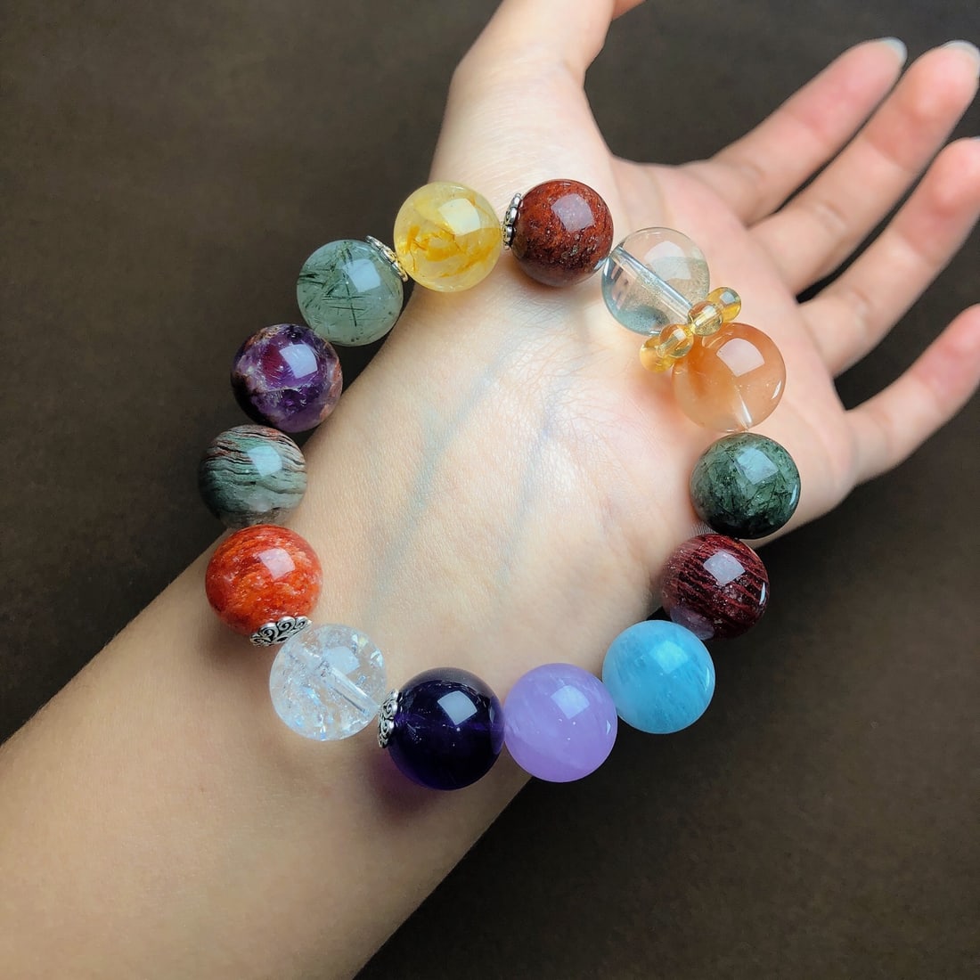 An Exquisite Multi-Gem Bracelets - 5