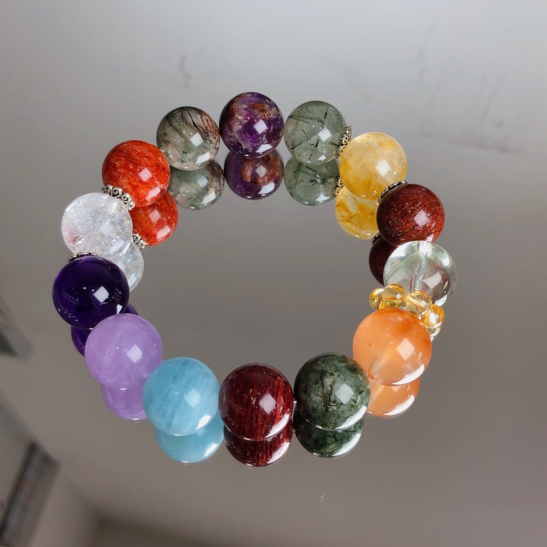 An Exquisite Multi-Gem Bracelets - 9