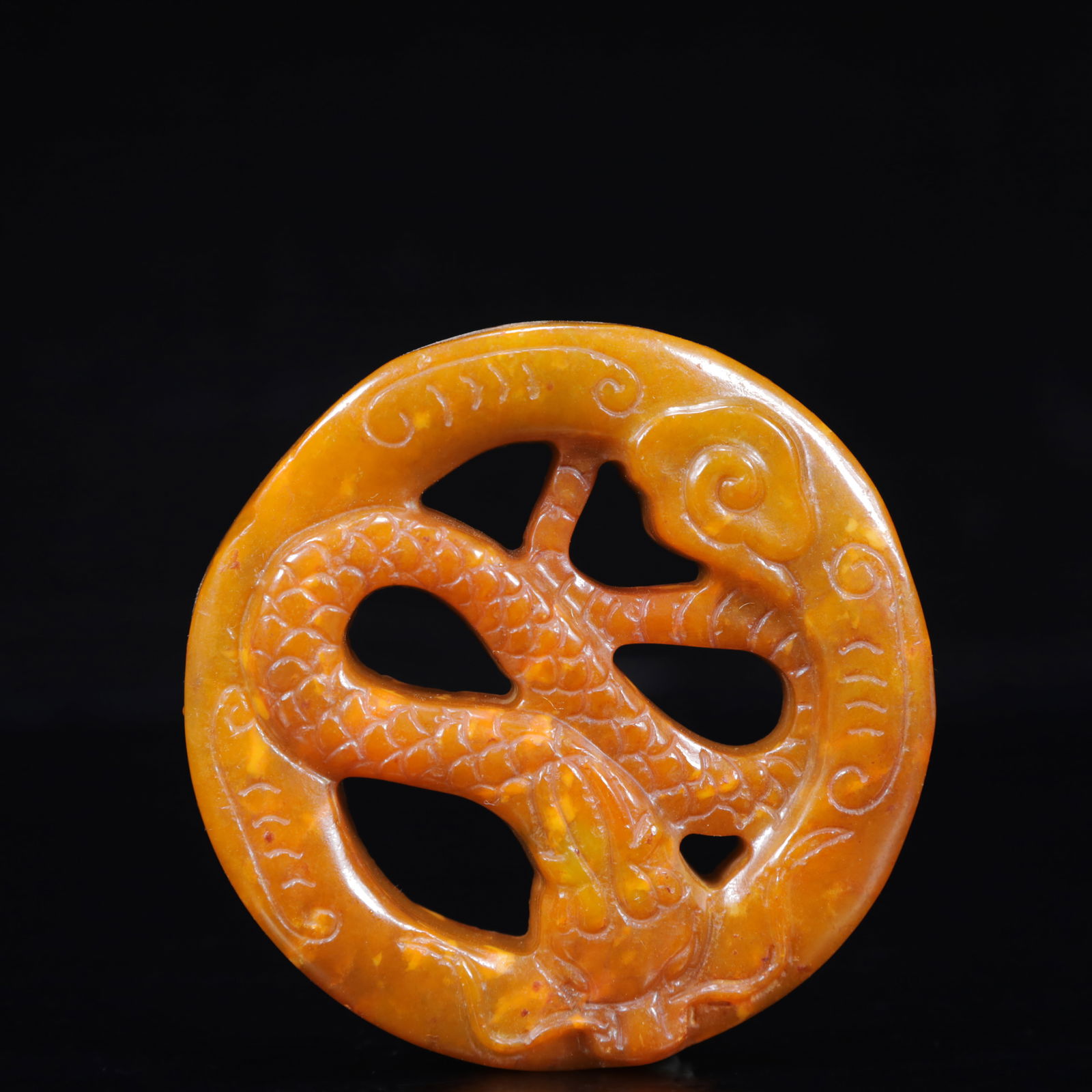 A Rare Gaogu yu Dragon Pendant (1 of 4)