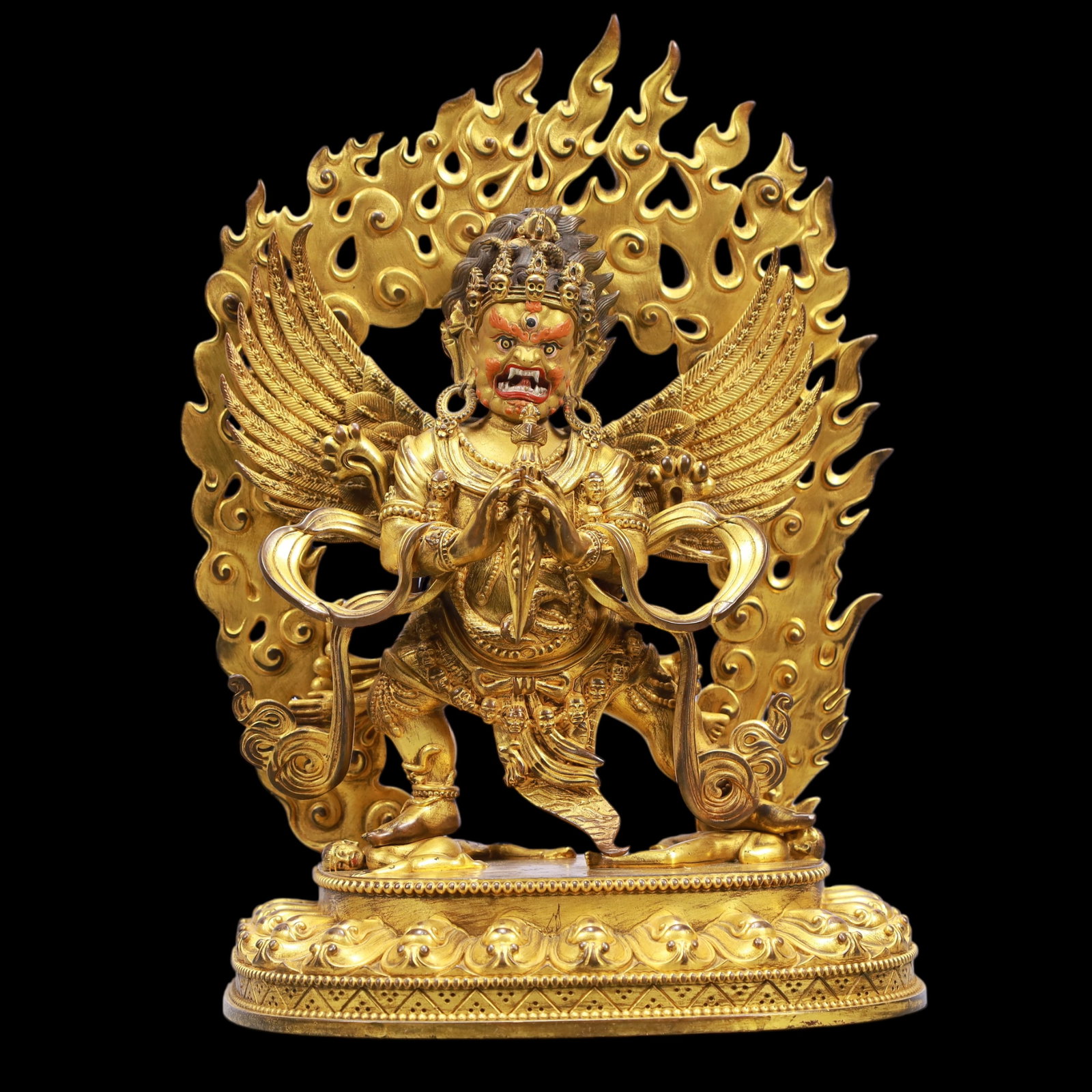 A Exquisite Gilt Bronze Statue of Vajra: A Exquisite Gilt Bronze Statue of Vajra Ming Dynasty, China Size:6.9inx3.9inx9.8in Weight:2300g铜鎏金金刚 中国明代 Size:17.5cmx10cmx25cm Weight:23