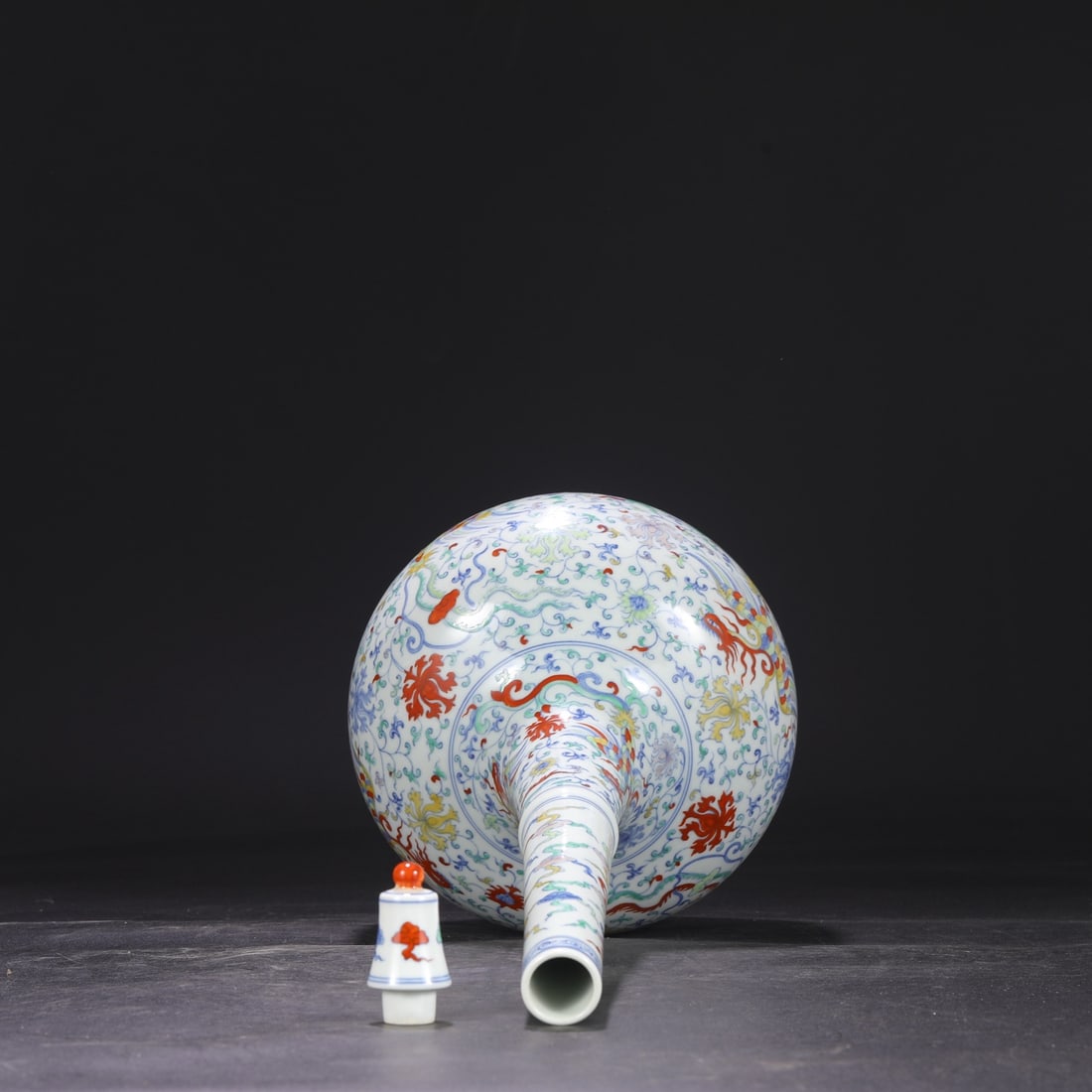 An Exquisite Doucai Lotus Pattern Phoenix Pattern Vase - 5