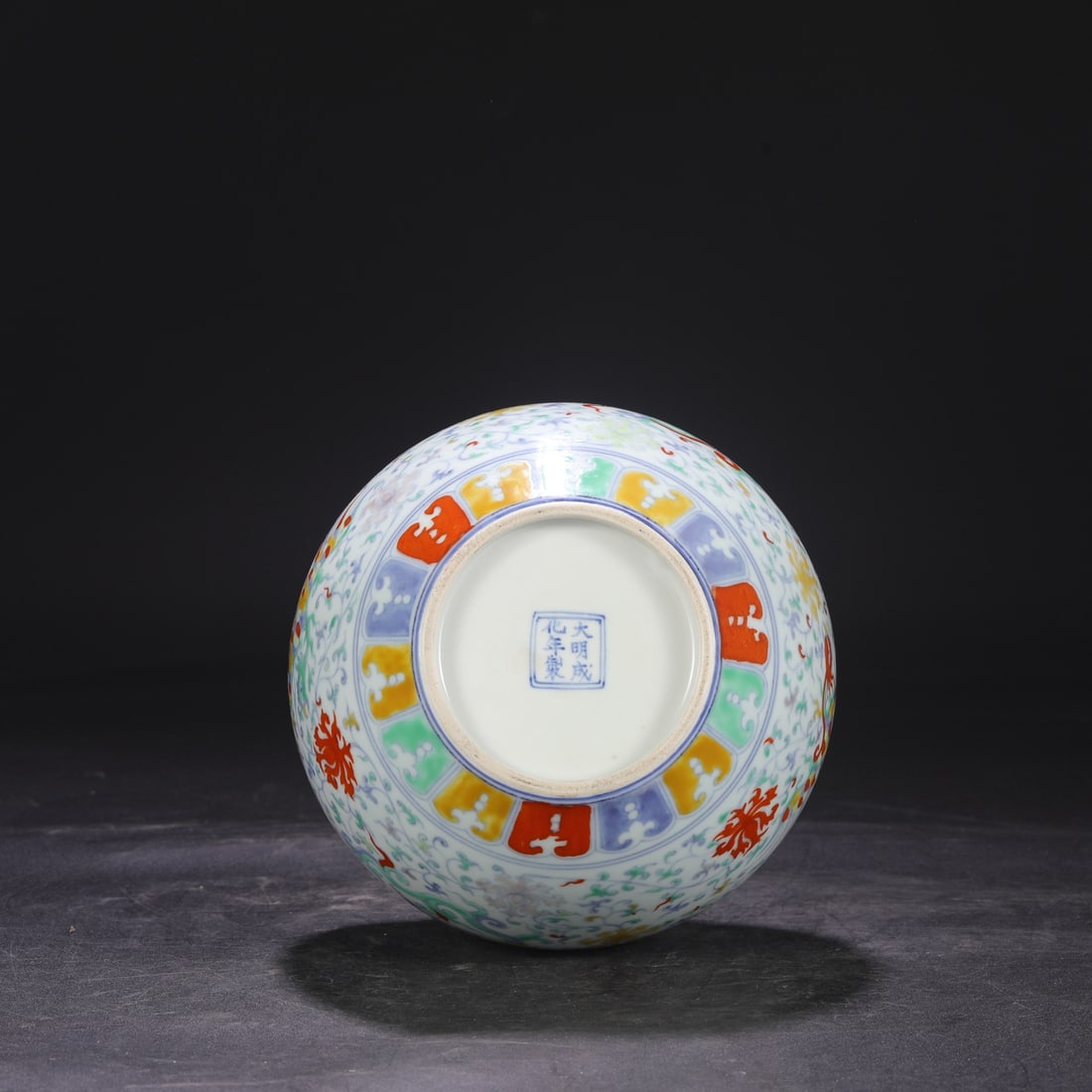 An Exquisite Doucai Lotus Pattern Phoenix Pattern Vase - 9