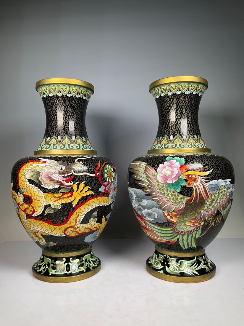 A Pair of Exquisite Cloisonne Dragon and Phoenix Pattern Vase (1 of 5)