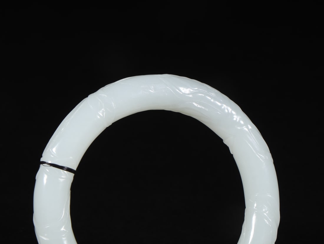 An Exquisite White Jade Bracelets - 4