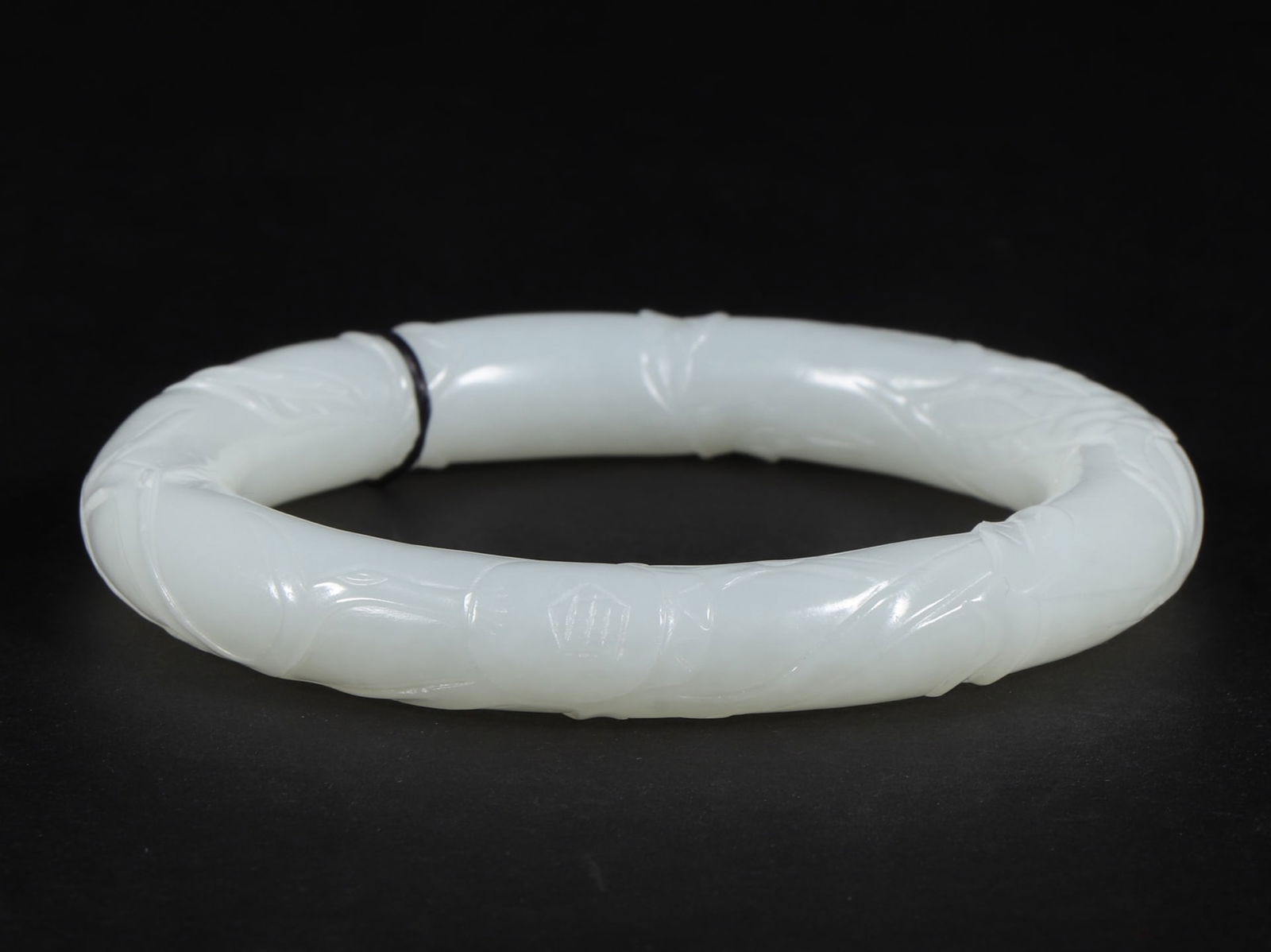 An Exquisite White Jade Bracelets - 7