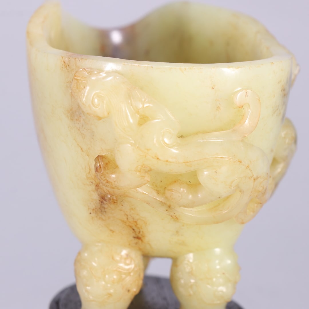 An Exquisite White Jade Chi-Dragon Pattern Cup - 7