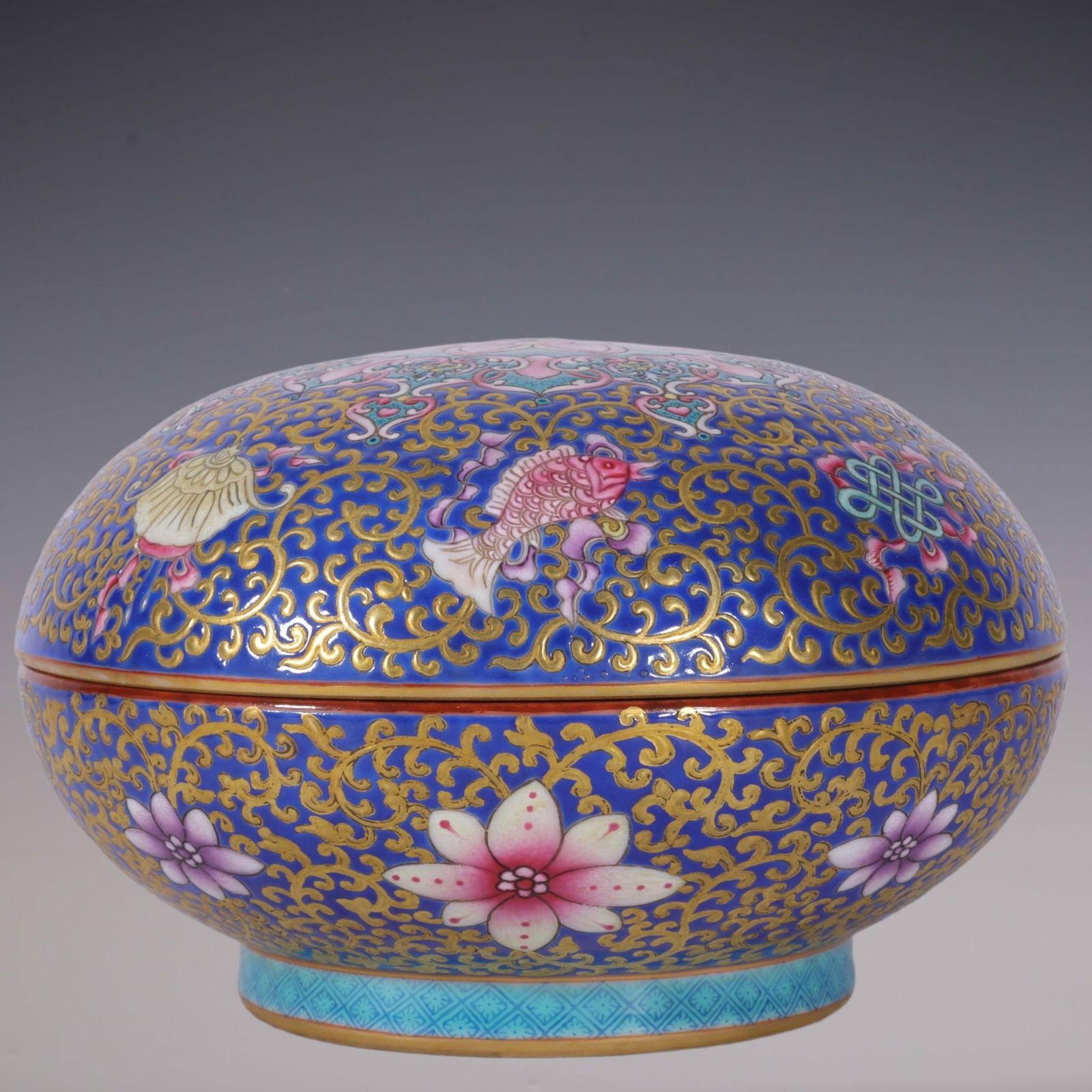 An Exquisite Enamel Painted Gold Lotus Pattern Eight Treasures Pattern Box: An Exquisite Enamel Painted Gold Lotus Pattern Eight Treasures Pattern Box Qing Dynasty, China Qianlong Four-character Mark Size:3.1inx4.9in珐琅彩缠枝莲描%