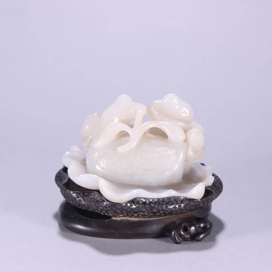 An Exquisite White Jade Goose-Shaped Brush Washer (1 of 9)
