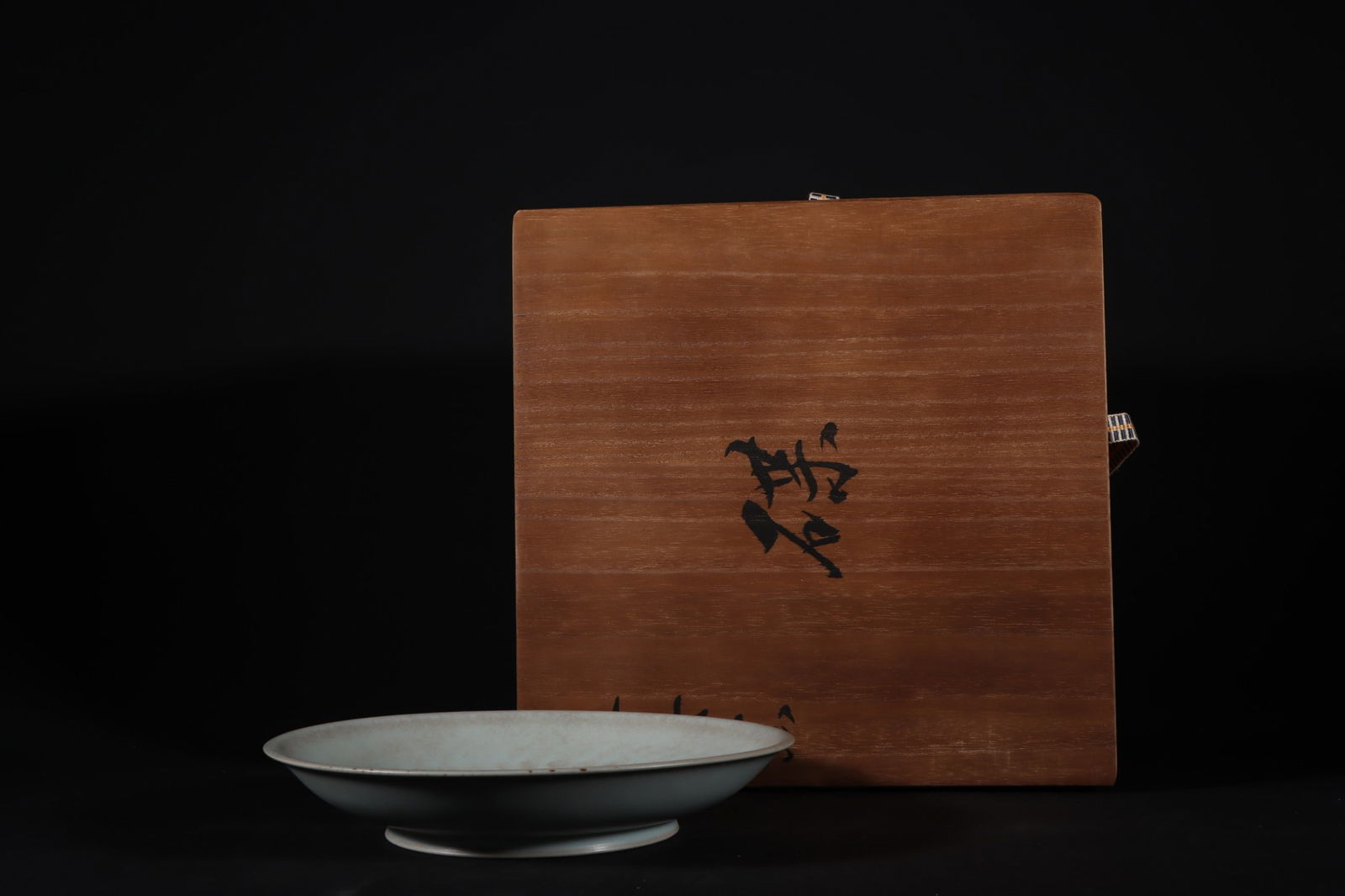 An Exquisite Ru yao Sky Blue Glazed Plate: An Exquisite Ru yao Sky Blue Glazed Plate Song Dynasty, China Size:1.3inx7.2in汝窑天青釉盘 中国宋代 Size:3.2cmx18.2cm