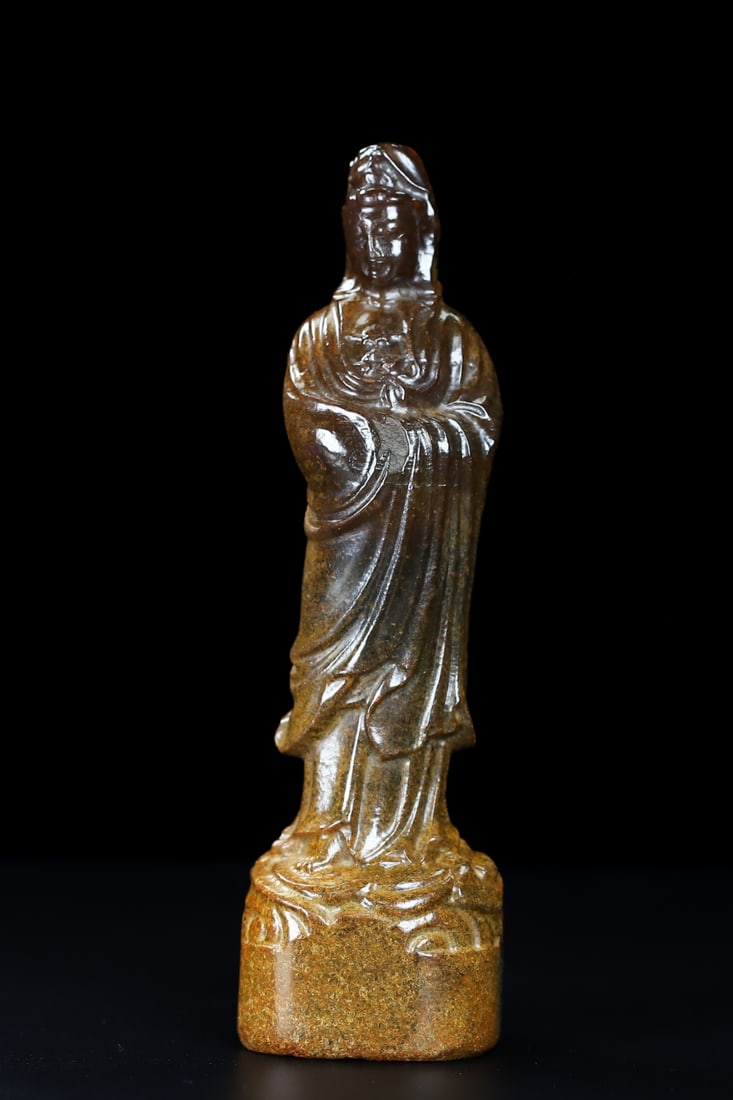 An Exquisite White Jade Statue of Avalokitesvara: An Exquisite White Jade Statue of Avalokitesvara Han Dynasty, China Size:6.5inx1.9inx1.6in Weight:346.5g白玉观音 中国汉代 Size:16.5cmx4.8cmx4.1cm