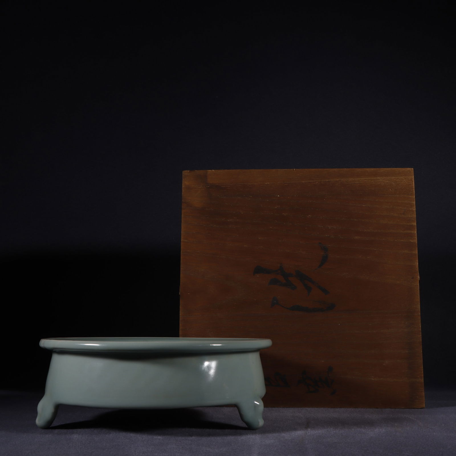 An Exquisite Guan yao Celadon Glazed Tripod Brush Washer (1 of 9)