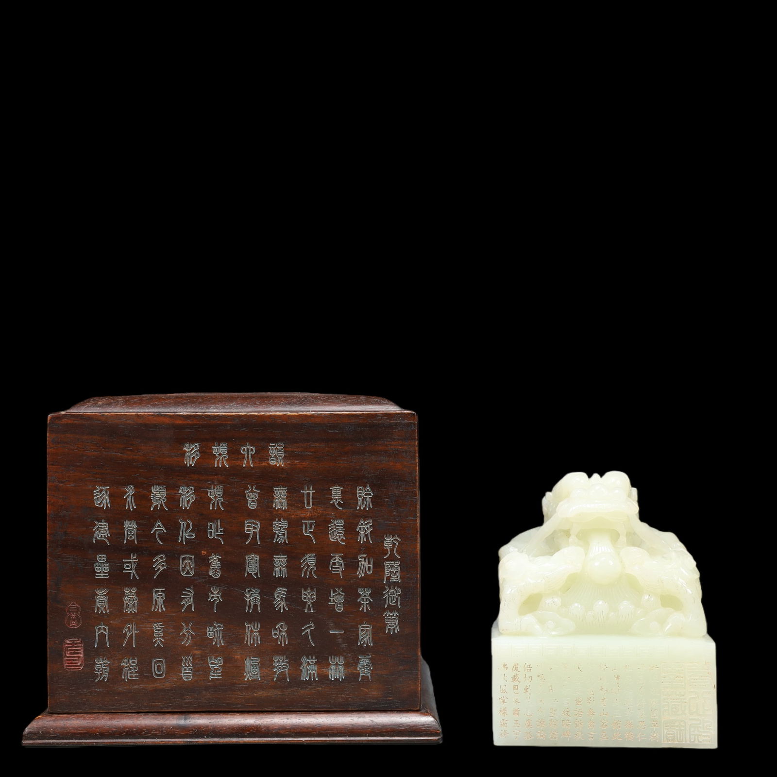 A Exquisite White Jade Auspicious Beast with poem Seal: A Exquisite White Jade Auspicious Beast with poem Seal Qing Dynasty, China Size:3.5inx4.1in Weight:1750g白玉瑞兽诗文印章 中国清代