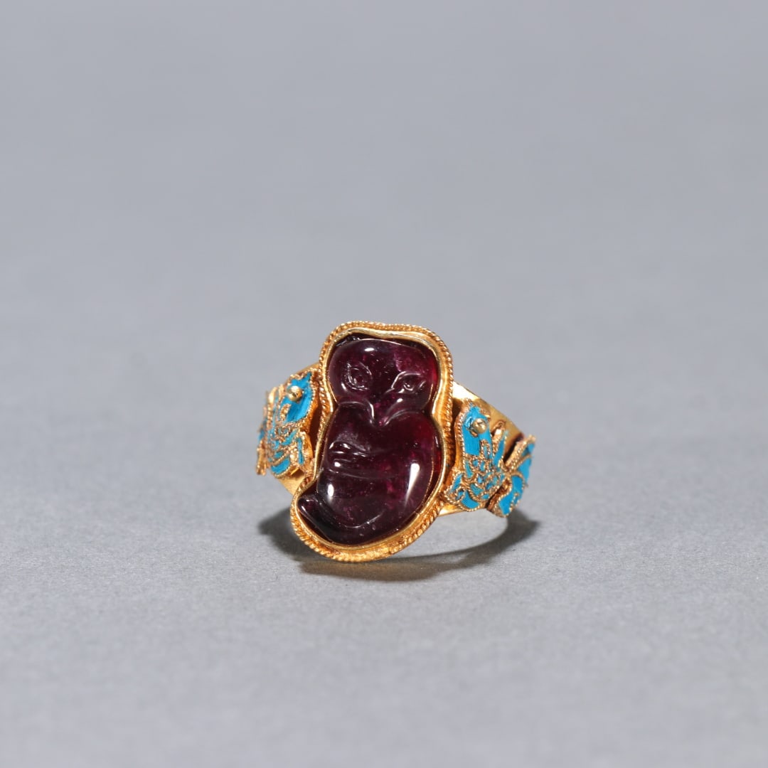 An Exquisite Gilt Silver Inlaid Tourmaline Ring (1 of 9)