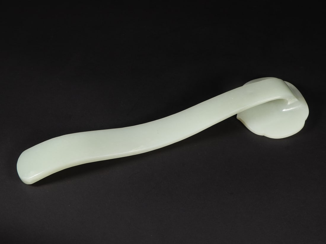 An Exquisite White Jade Elephant Pattern Ruyi - 7