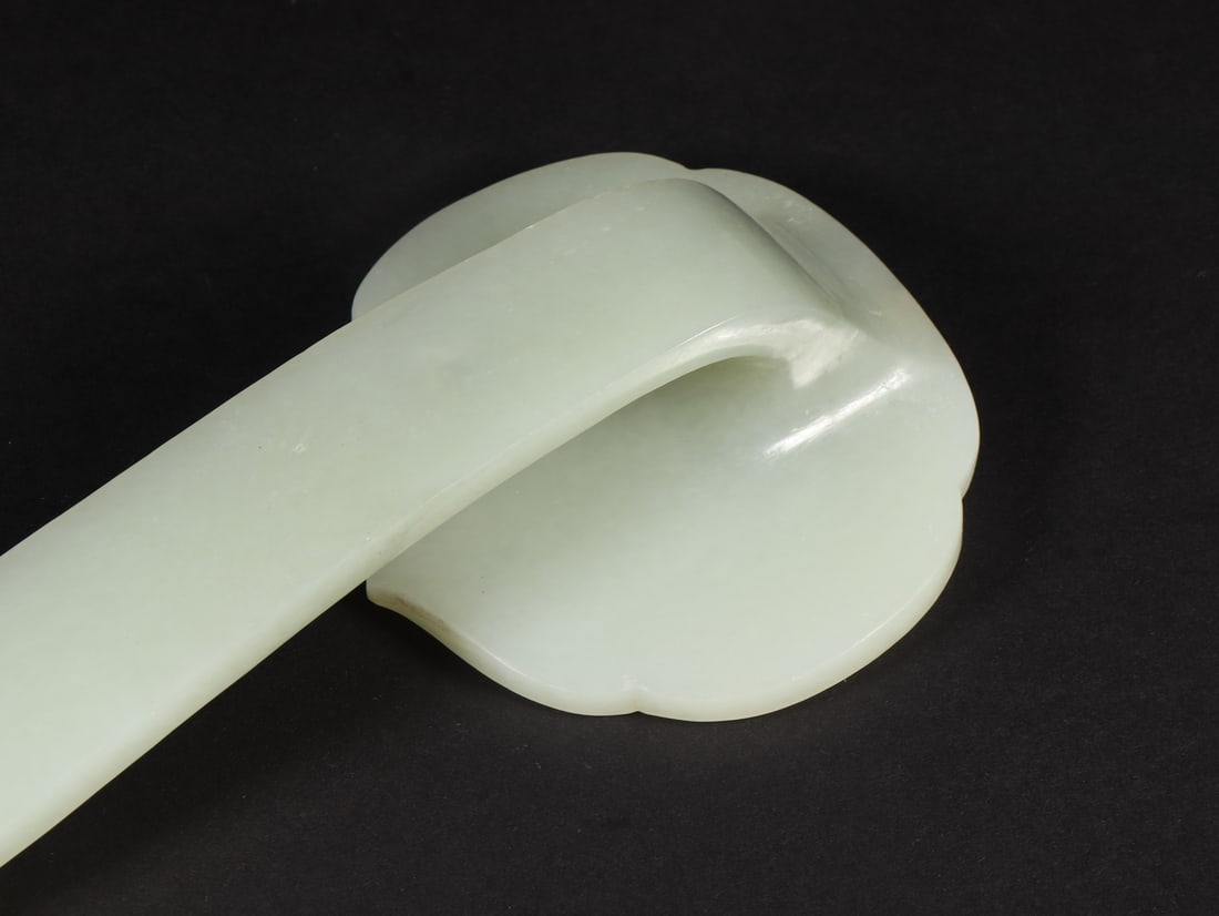 An Exquisite White Jade Elephant Pattern Ruyi - 8