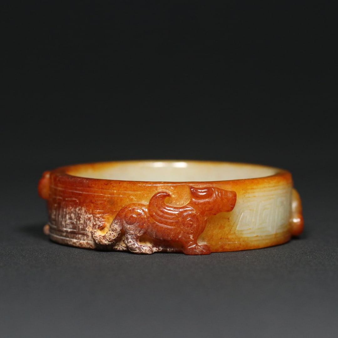 An Exquisite White Jade Tiger Pattern Bracelets - 3