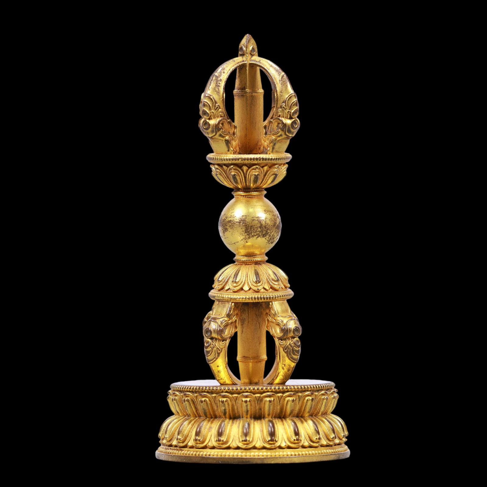 A Exquisite Gilt Bronze Ornament (1 of 6)