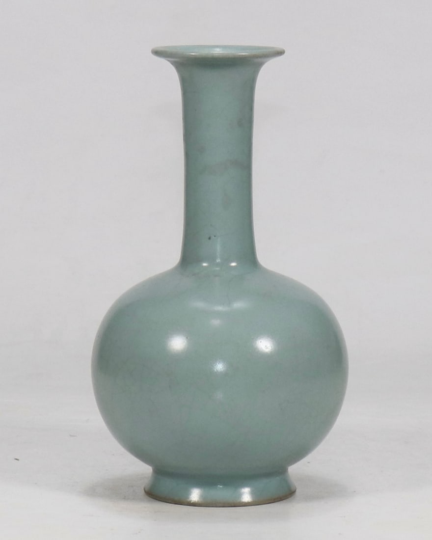 An Exquisite Ru yao Sky Blue Glazed Vase (1 of 9)