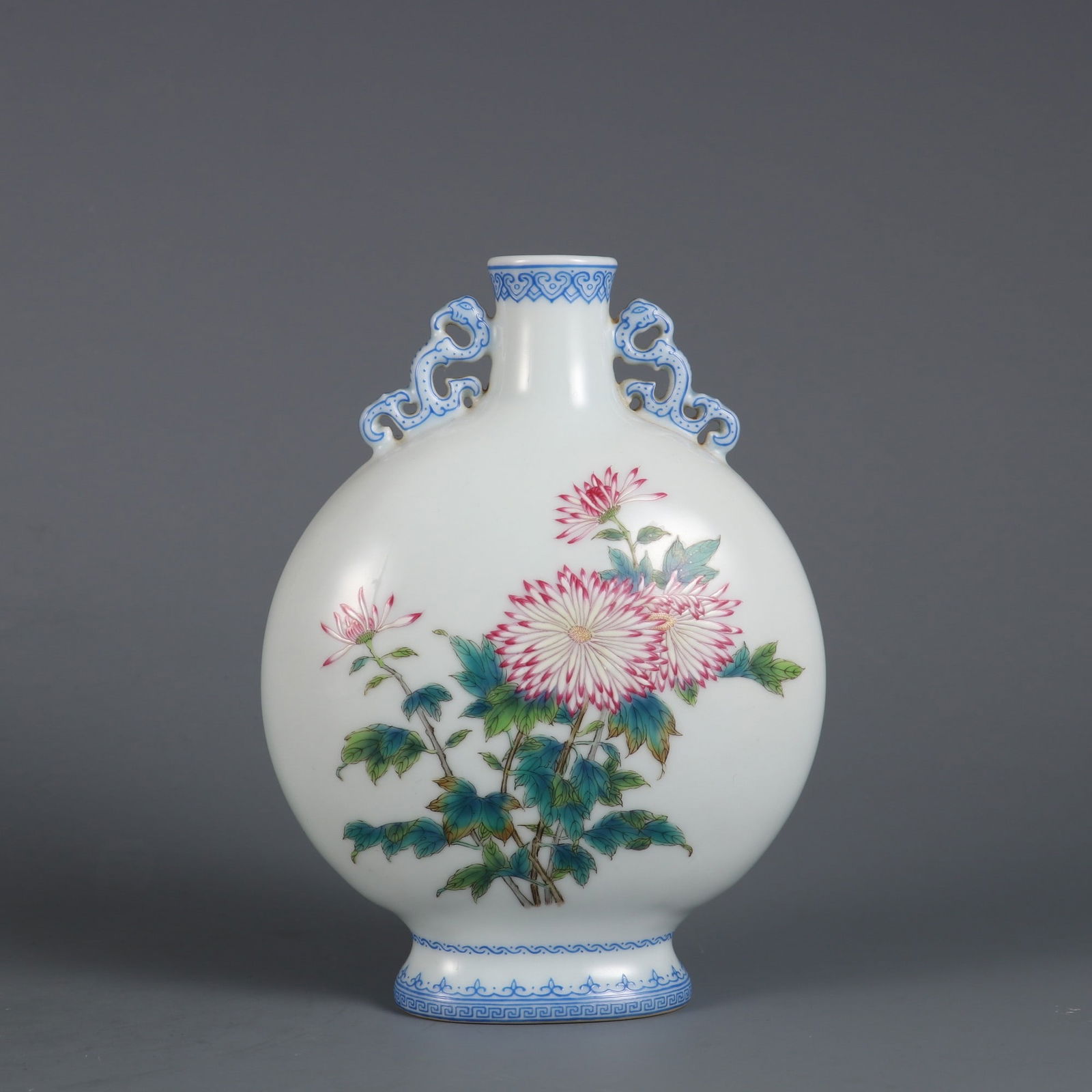 An Exquisite Enamel Flower Pattern Double-Ears Vase - 3