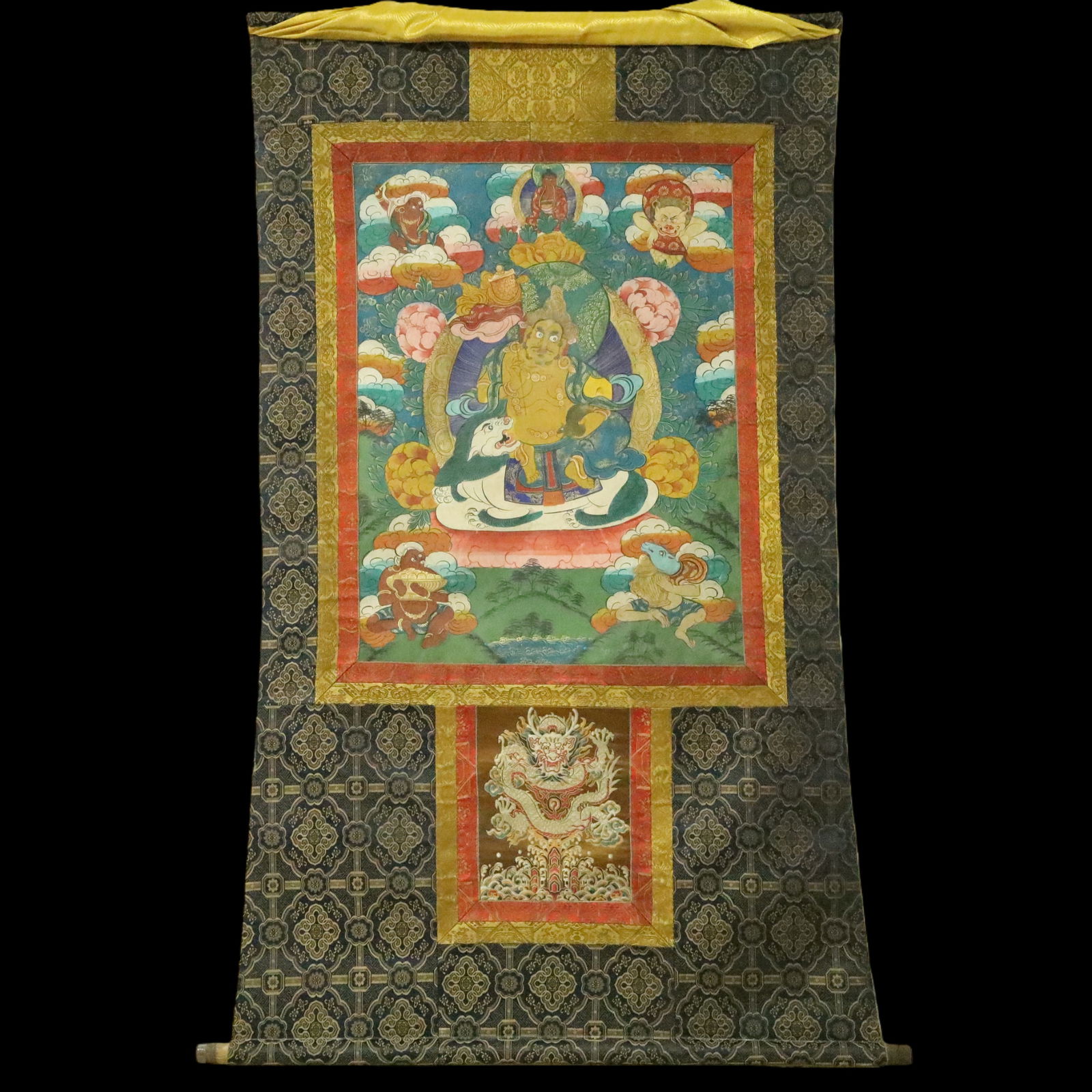 An Exquisite Brocade Painted Color Statue of Heavenly King Tangka: An Exquisite Brocade Painted Color Statue of Heavenly King Tangka Ming Dynasty, China Size:36.6inx60.2in织锦彩绘天王像唐卡 中国明