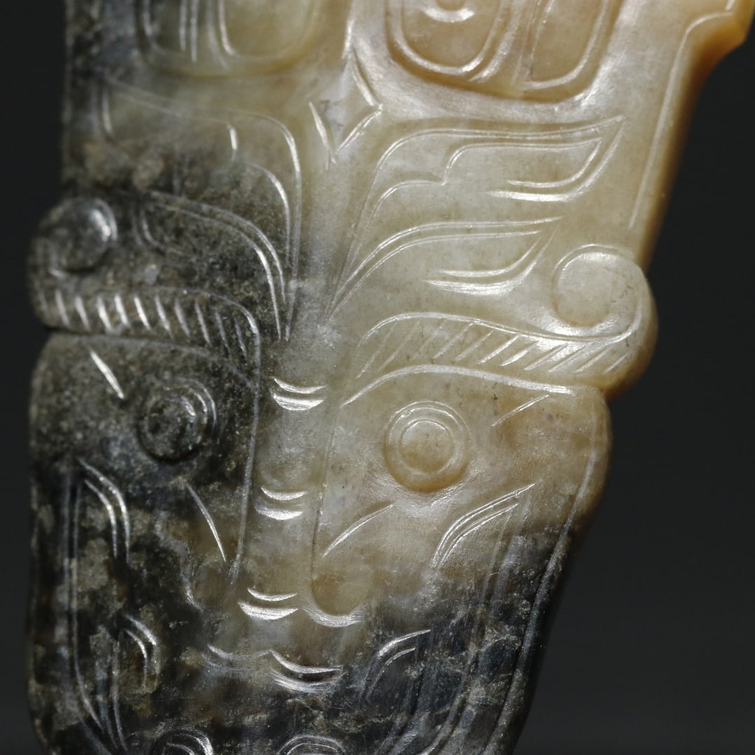 An Exquisite White Jade Beast-Face Pattern Pendant - 5