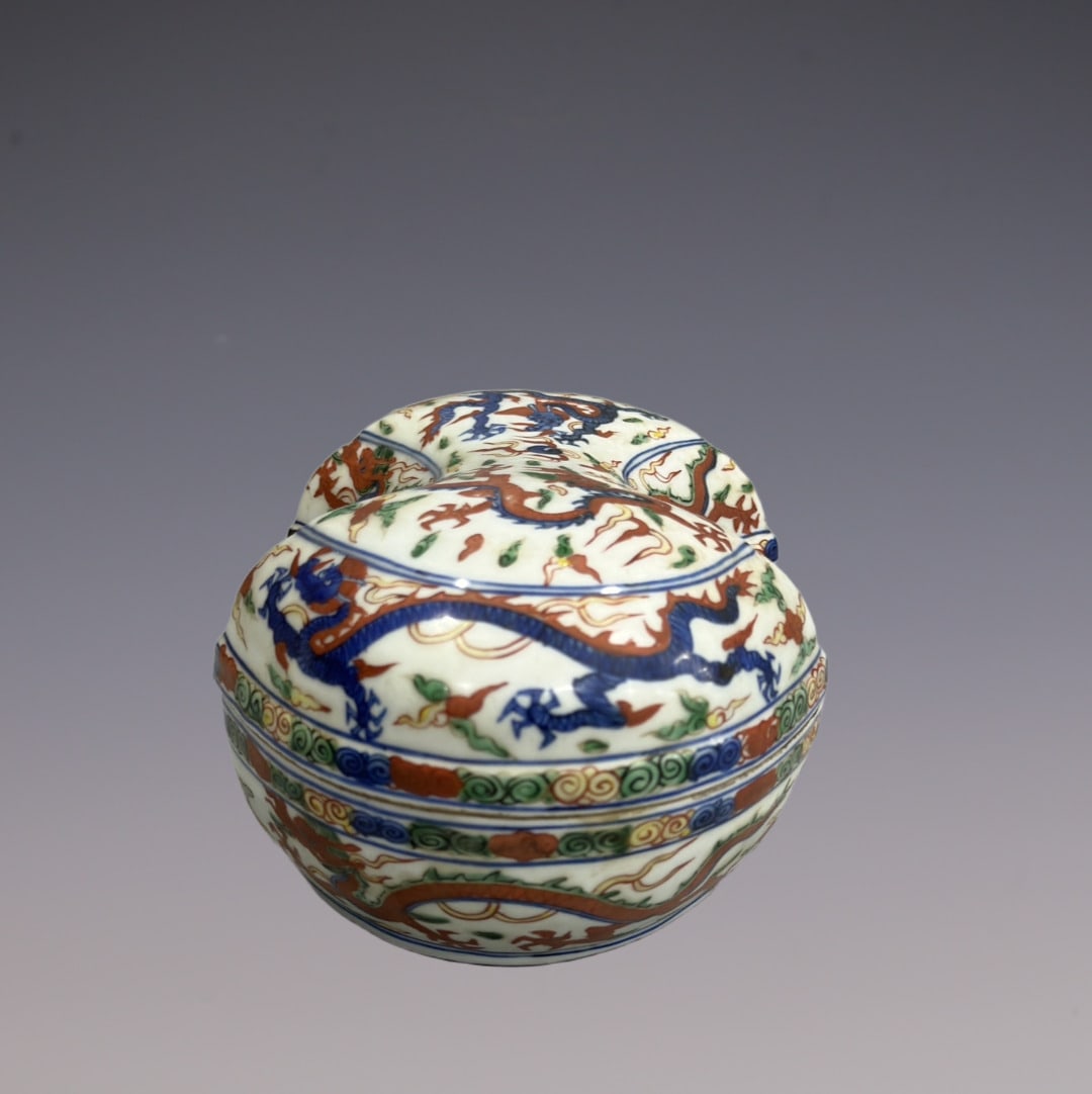 An Exquisite Wucai Dragon Pattern Box - 5
