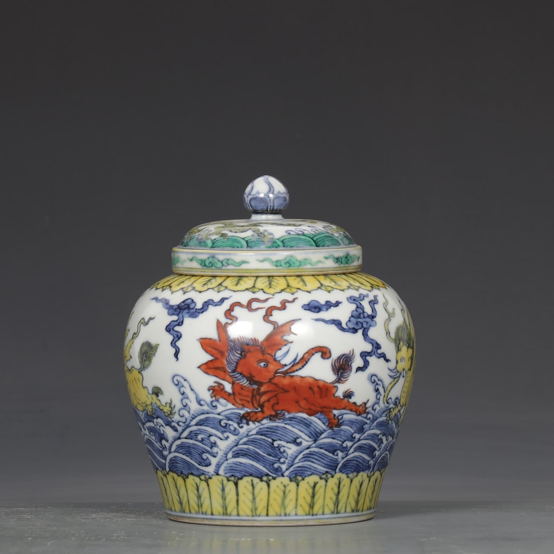 An Exquisite Doucai Seawater Pattern Auspicious Beast Pattern Jar - 2