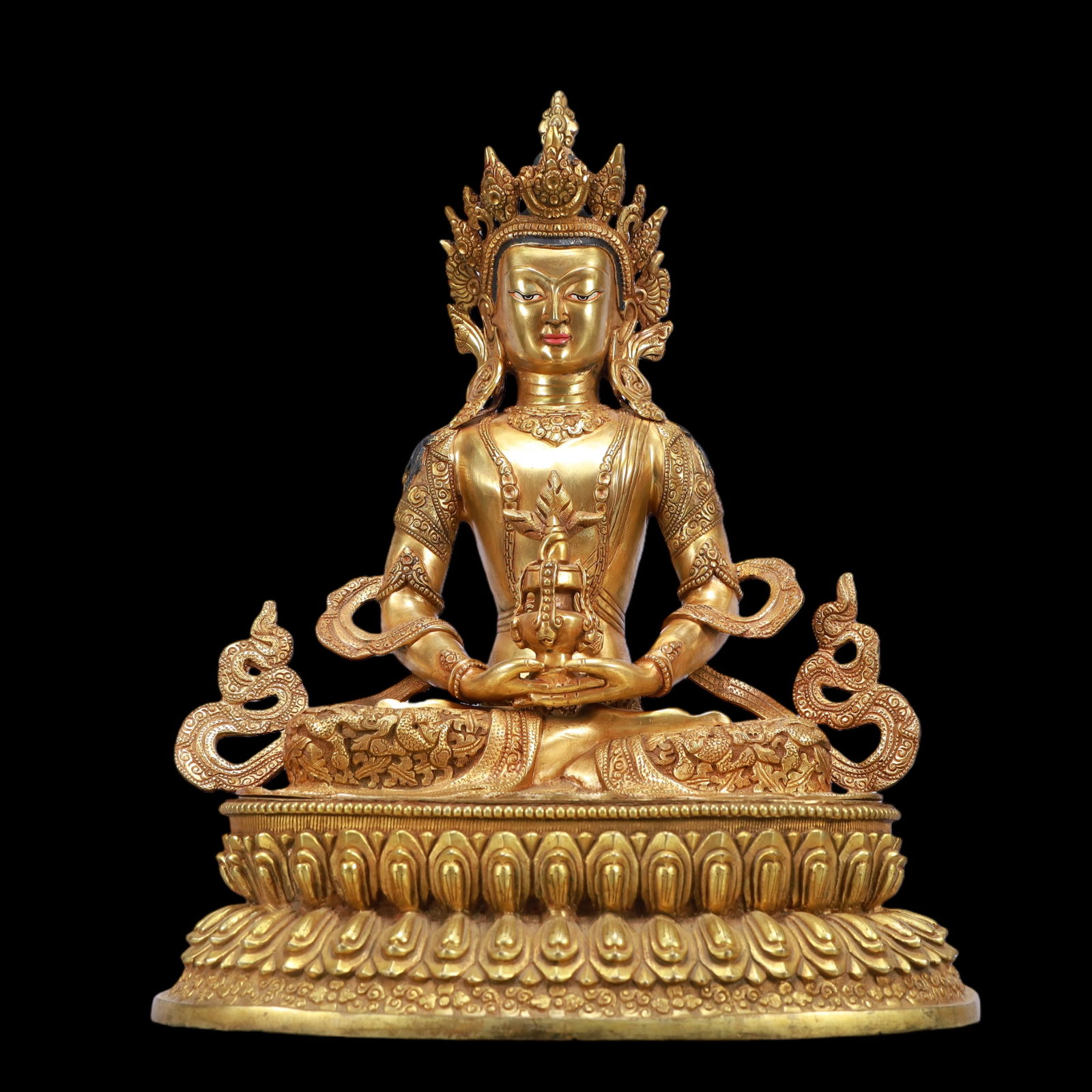 A Exquisite Gilt Bronze Buddha statue: A Exquisite Gilt Bronze Buddha statue Ming Dynasty, China Size:13.8inx11.4inx18.9in Weight:10800g铜鎏金长寿佛佛像 中国明代