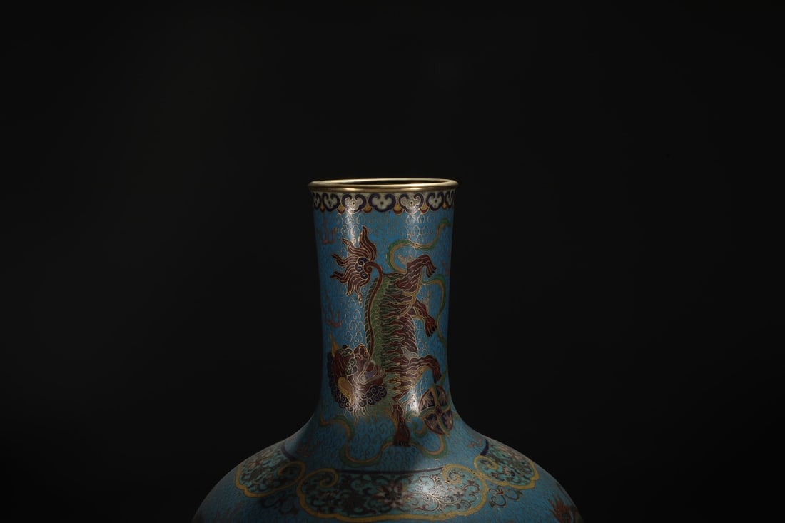 An Exquisite Cloisonne Lotus Pattern Lion Pattern Vase - 4
