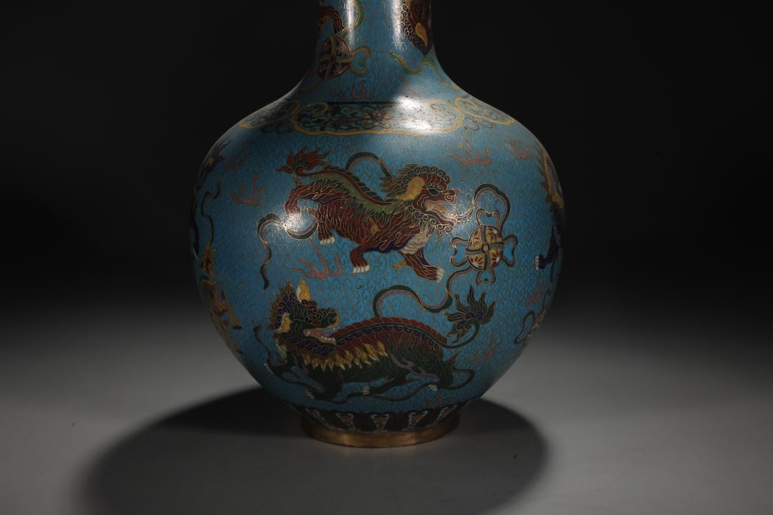 An Exquisite Cloisonne Lotus Pattern Lion Pattern Vase - 6