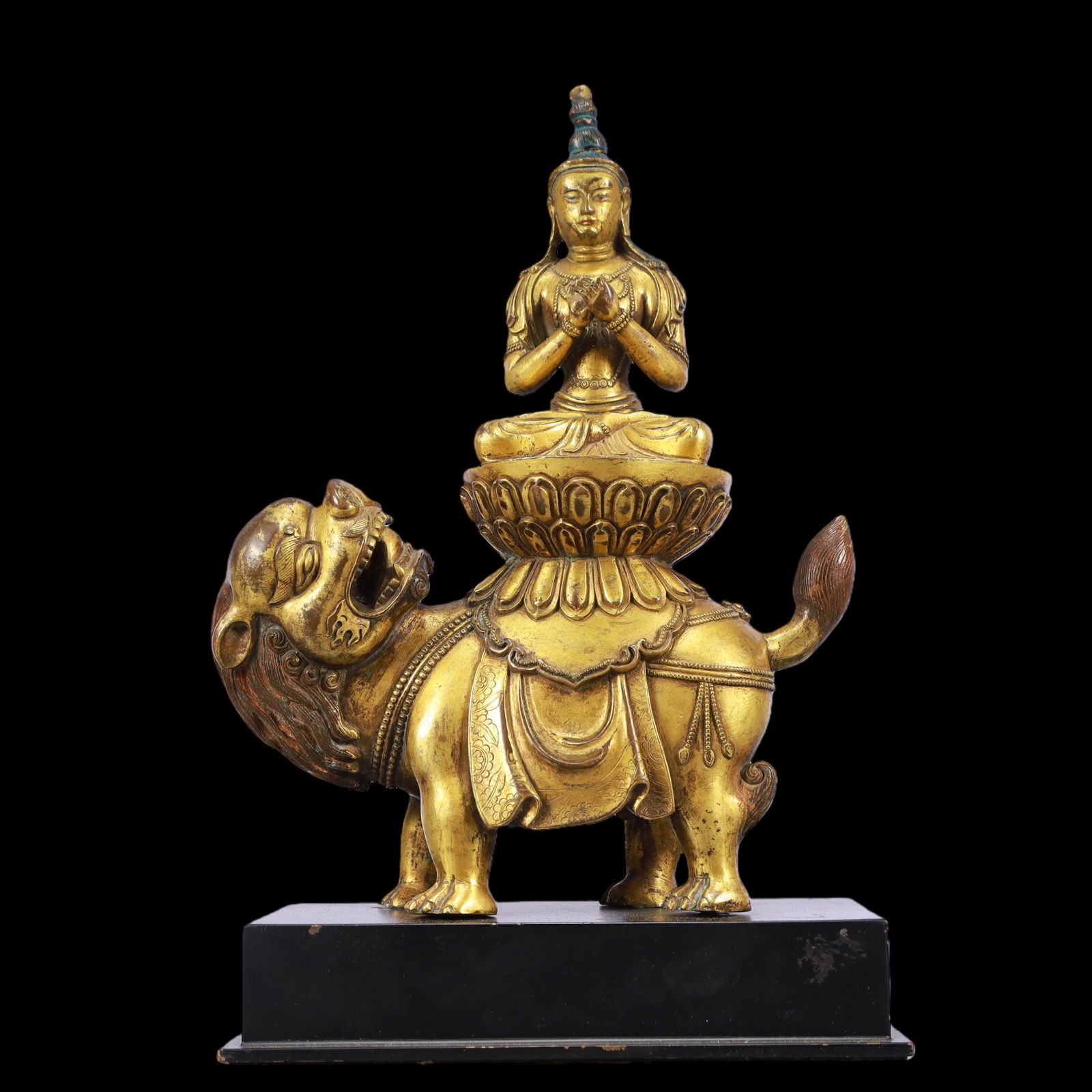 A Exquisite Gilt Bronze Samantabhadra: A Exquisite Gilt Bronze Samantabhadra Ming Dynasty, China Size:7.5inx3.9inx11.8in Weight:4150g铜鎏金普贤菩萨佛像 中国明代