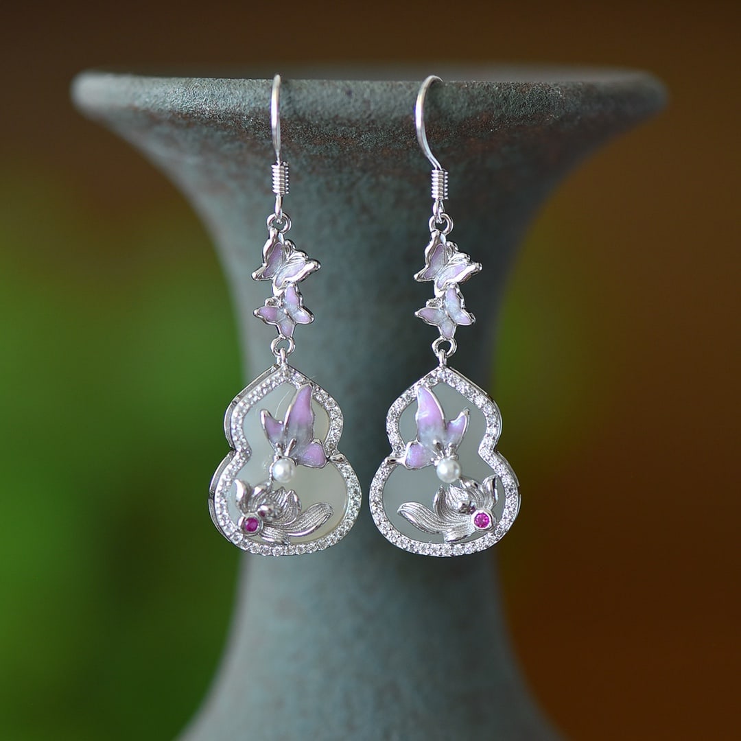 A Pair of Exquisite Sterling Silver Inlaid White Jade Enamel Gourd Earrings,Inlaid Gems: A Pair of Exquisite Sterling Silver Inlaid White Jade Enamel Gourd Earrings,Inlaid Gems Size:13mmx17mm 