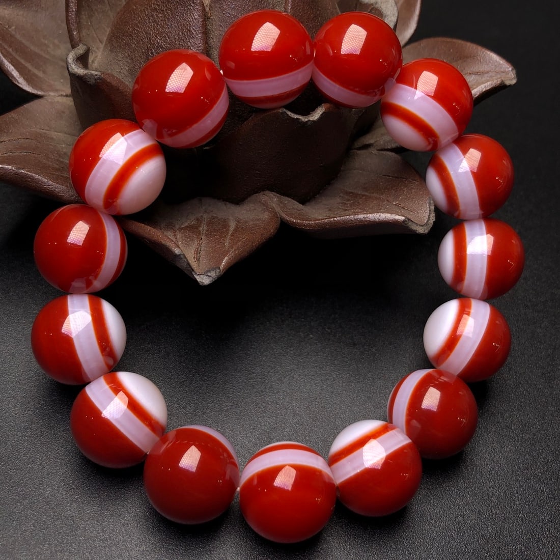 An Exquisite Agate Bracelets - 4